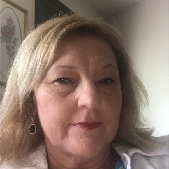 Meet your Posher, Laverne - Picture 1 of 1